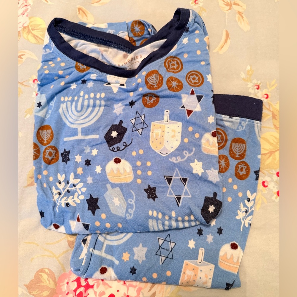 Little Sleepies Blue Hanukkah Themed Pajama Set size 9/10